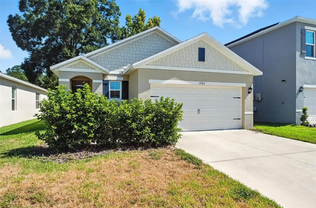 1753 Bent Branch Avenue Deland FL 32720