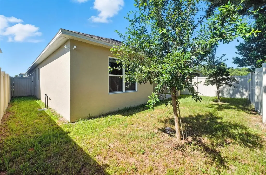 1753 Bent Branch Avenue Deland FL 32720