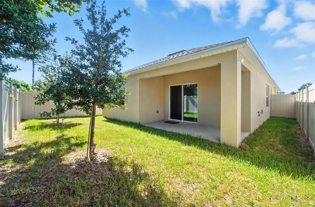 1753 Bent Branch Avenue Deland FL 32720