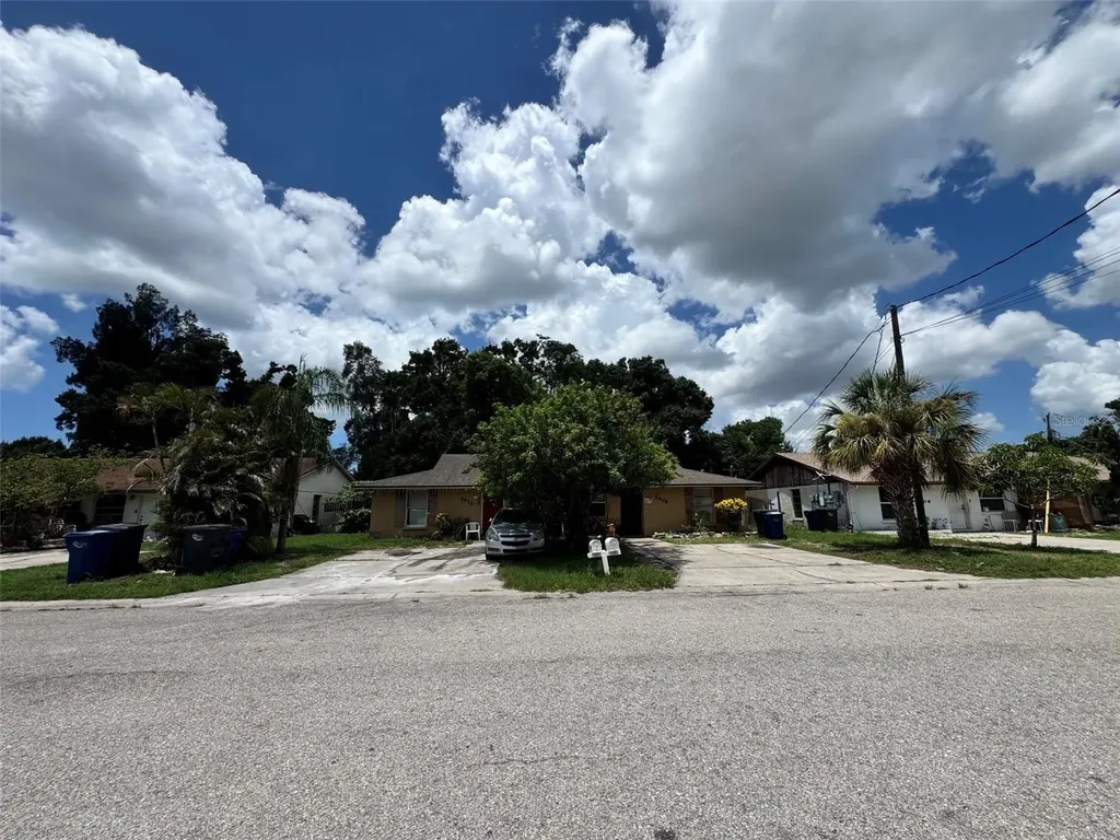5910 13th Street Court E Bradenton FL 34203