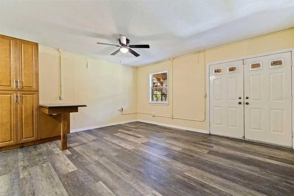 2462 14th Avenue N St Petersburg FL 33713