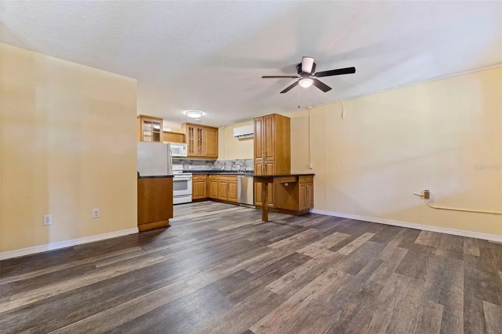 2462 14th Avenue N St Petersburg FL 33713