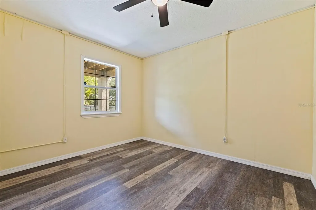 2462 14th Avenue N St Petersburg FL 33713