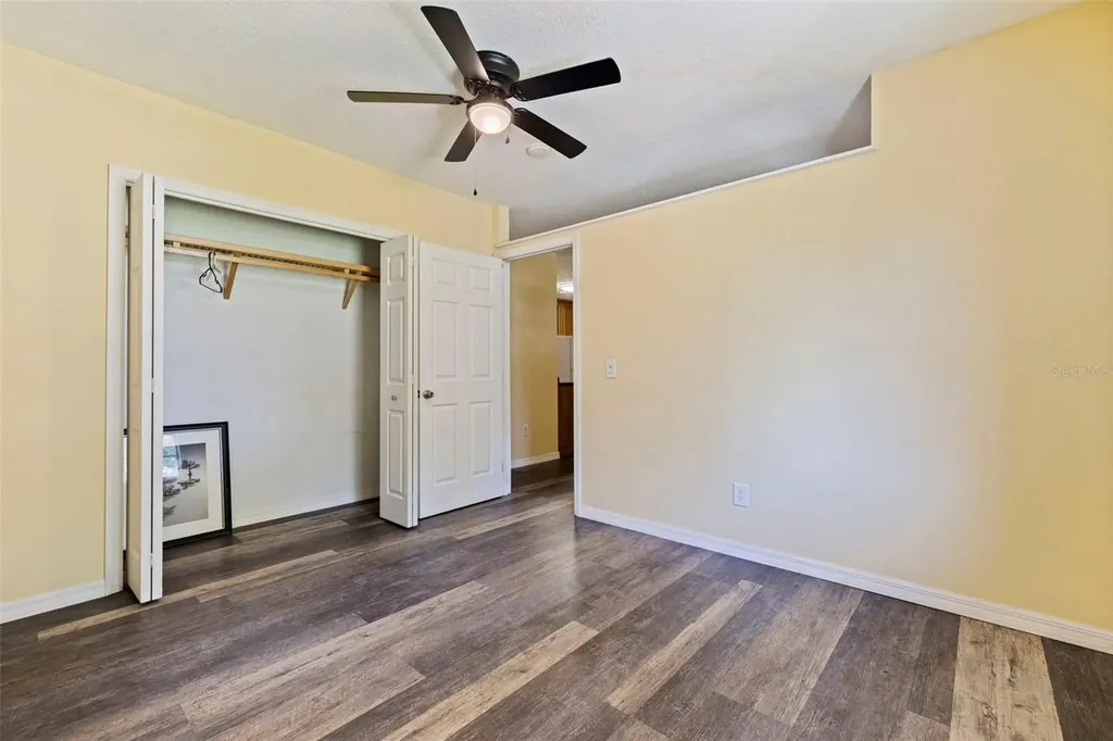 2462 14th Avenue N St Petersburg FL 33713