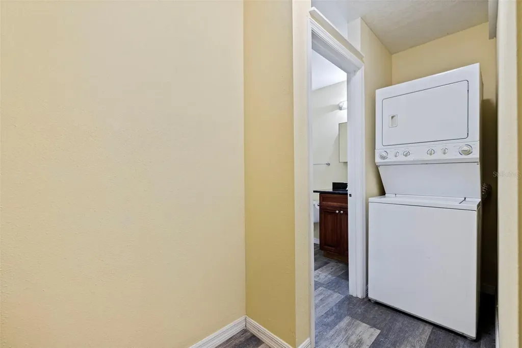 2462 14th Avenue N St Petersburg FL 33713