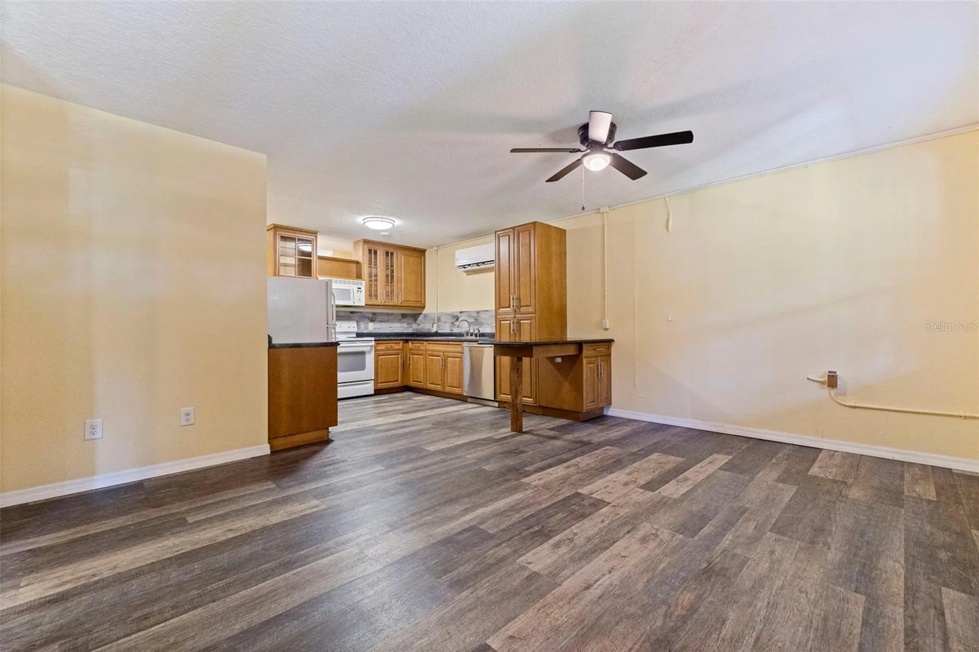 2462 14th Avenue N St Petersburg FL 33713