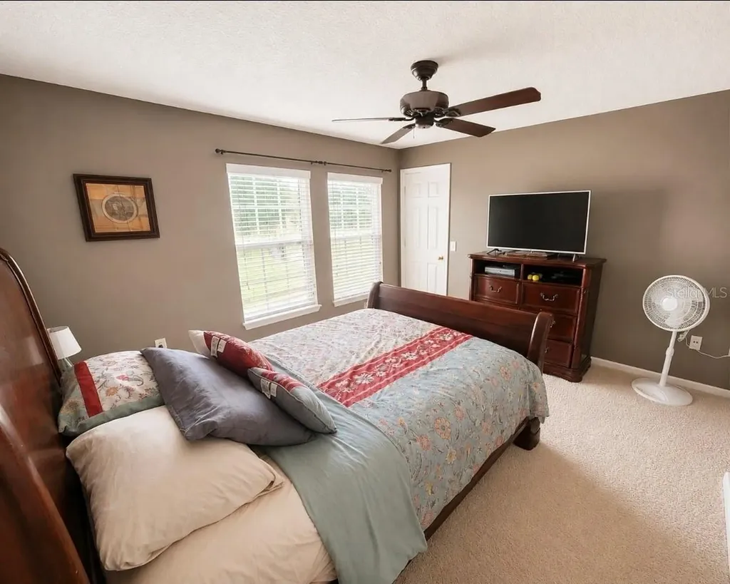 32 Angela Drive Palm Coast FL 32164