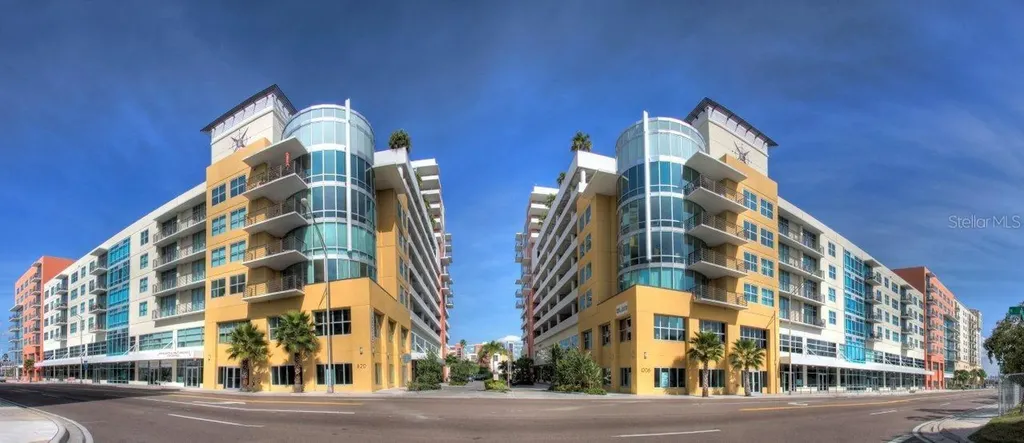 1208 E Kennedy Boulevard Tampa FL 33602