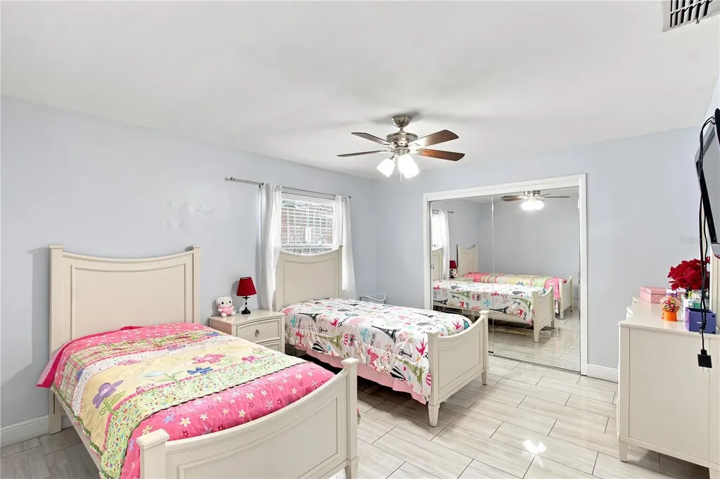 6513 N Manhattan Avenue Tampa FL 33614