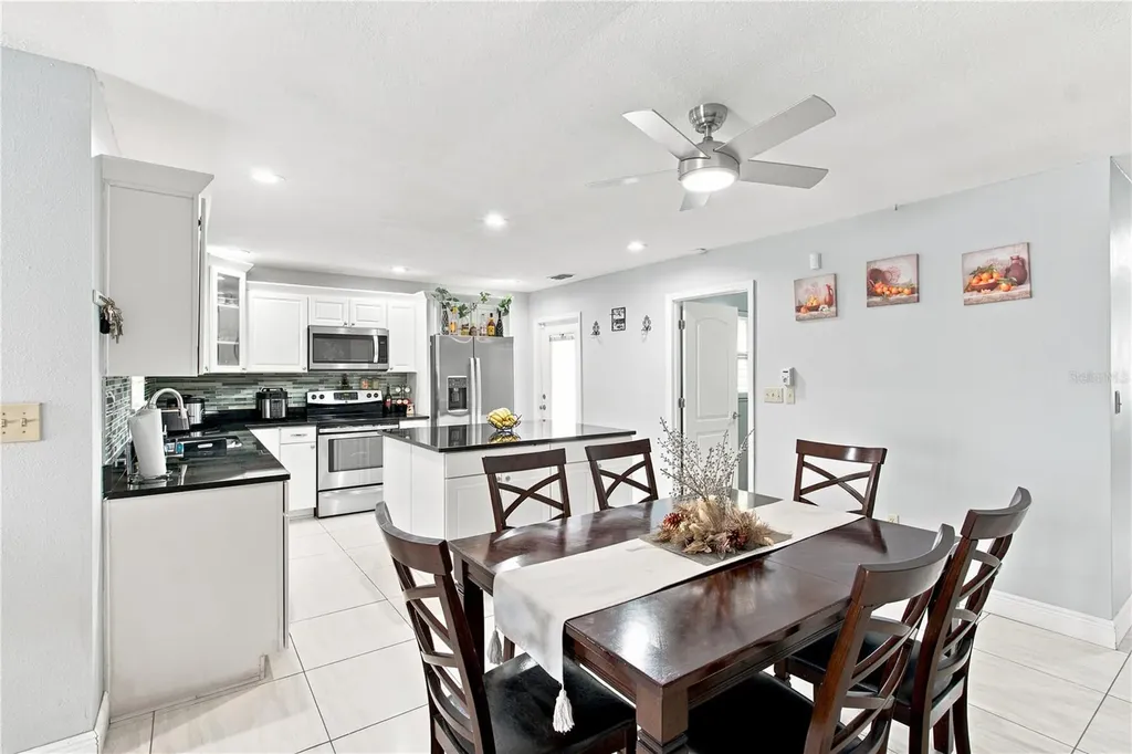 6513 N Manhattan Avenue Tampa FL 33614