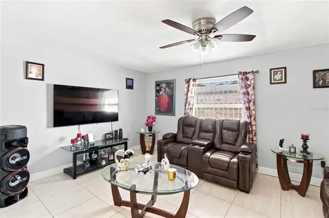 6513 N Manhattan Avenue Tampa FL 33614