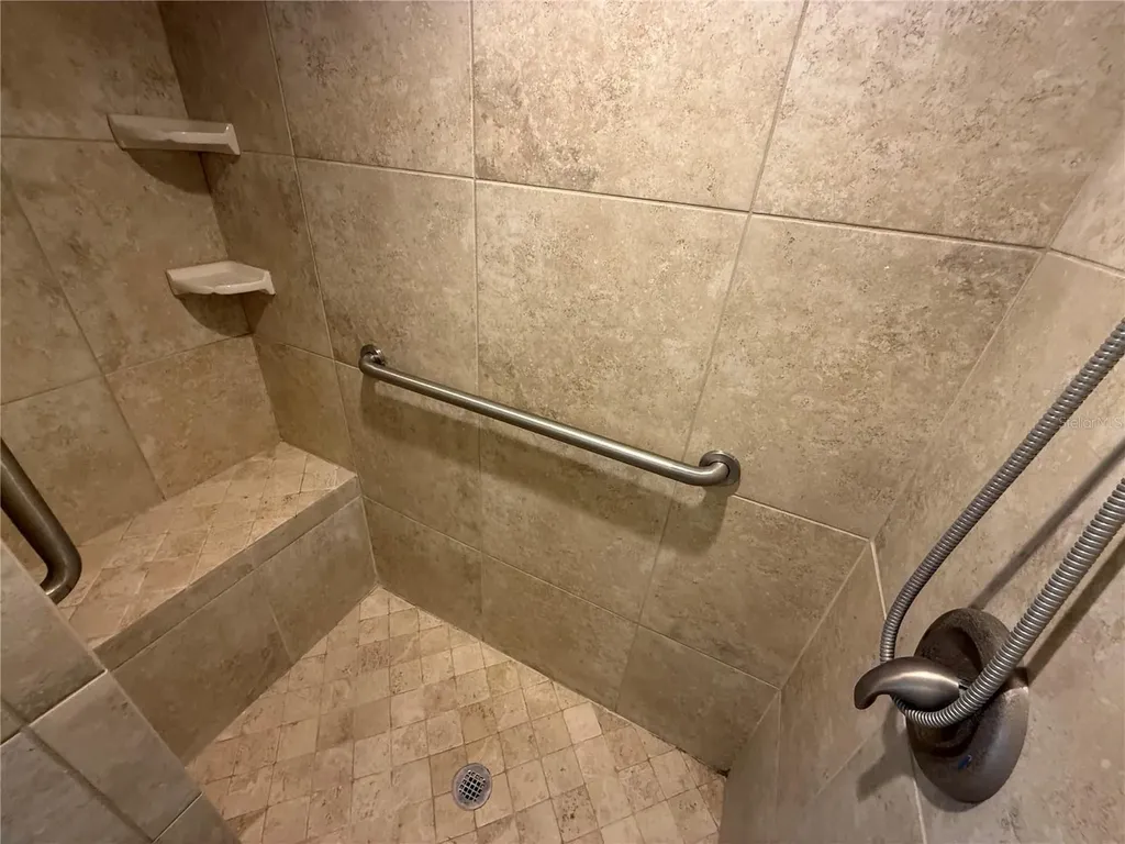 35 Seminole Path Wildwood FL 34785