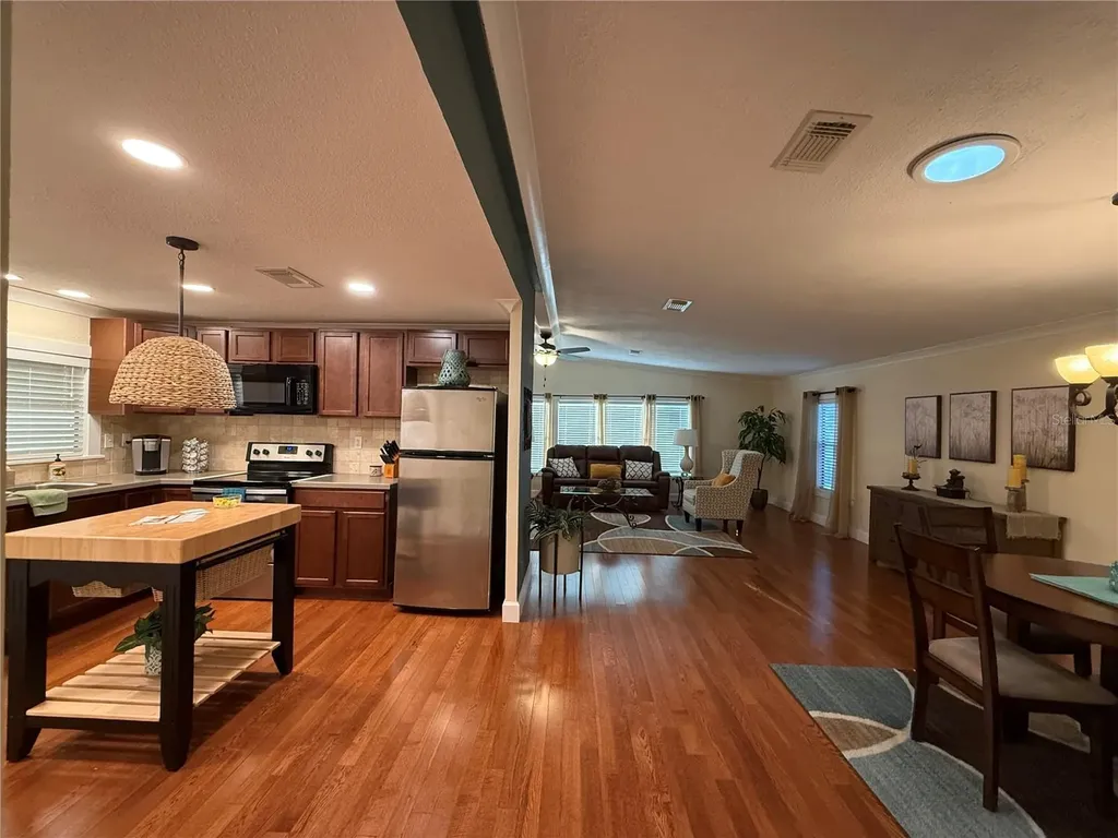 35 Seminole Path Wildwood FL 34785