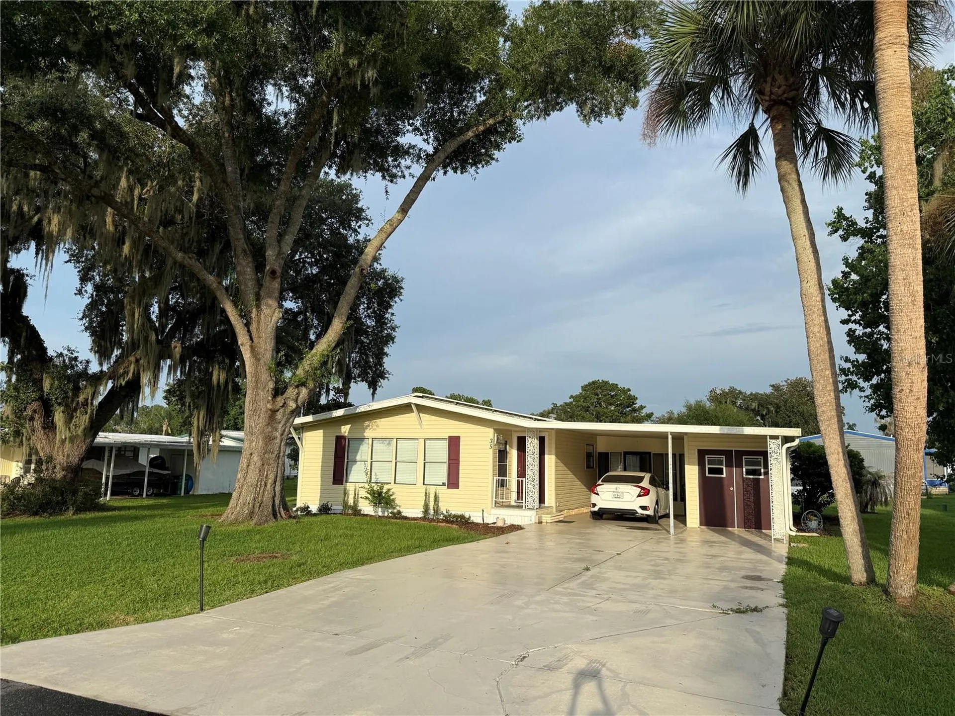 35 Seminole Path Wildwood FL 34785