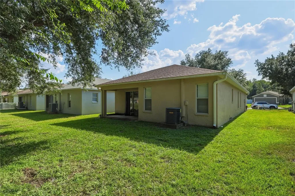 18165 Canal Pointe Street Tampa FL 33647
