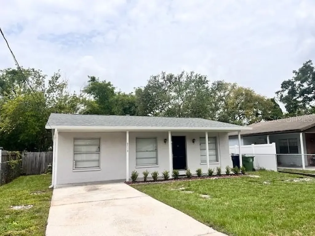 8518 N Lynn Avenue Tampa FL 33604