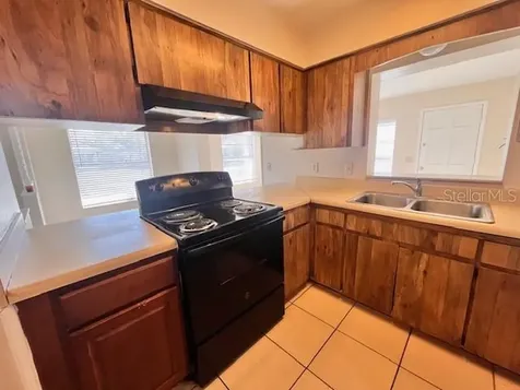 8518 N Lynn Avenue Tampa FL 33604