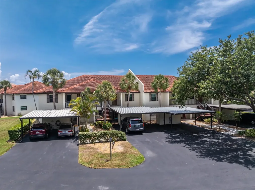 511 Pine Hollow Circle Englewood FL 34223