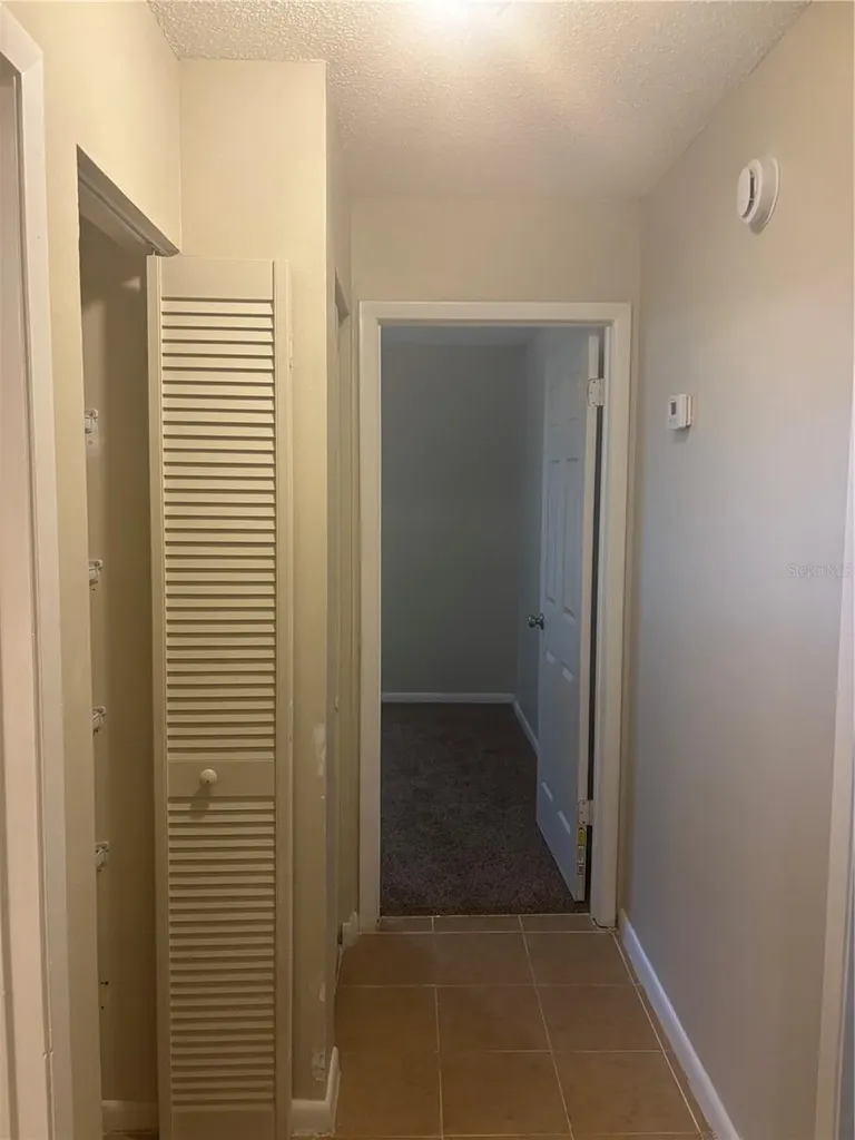 1320 Mountainview Tampa FL 33612