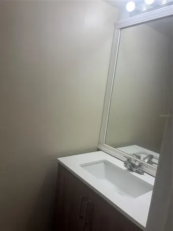 1320 Mountainview Tampa FL 33612