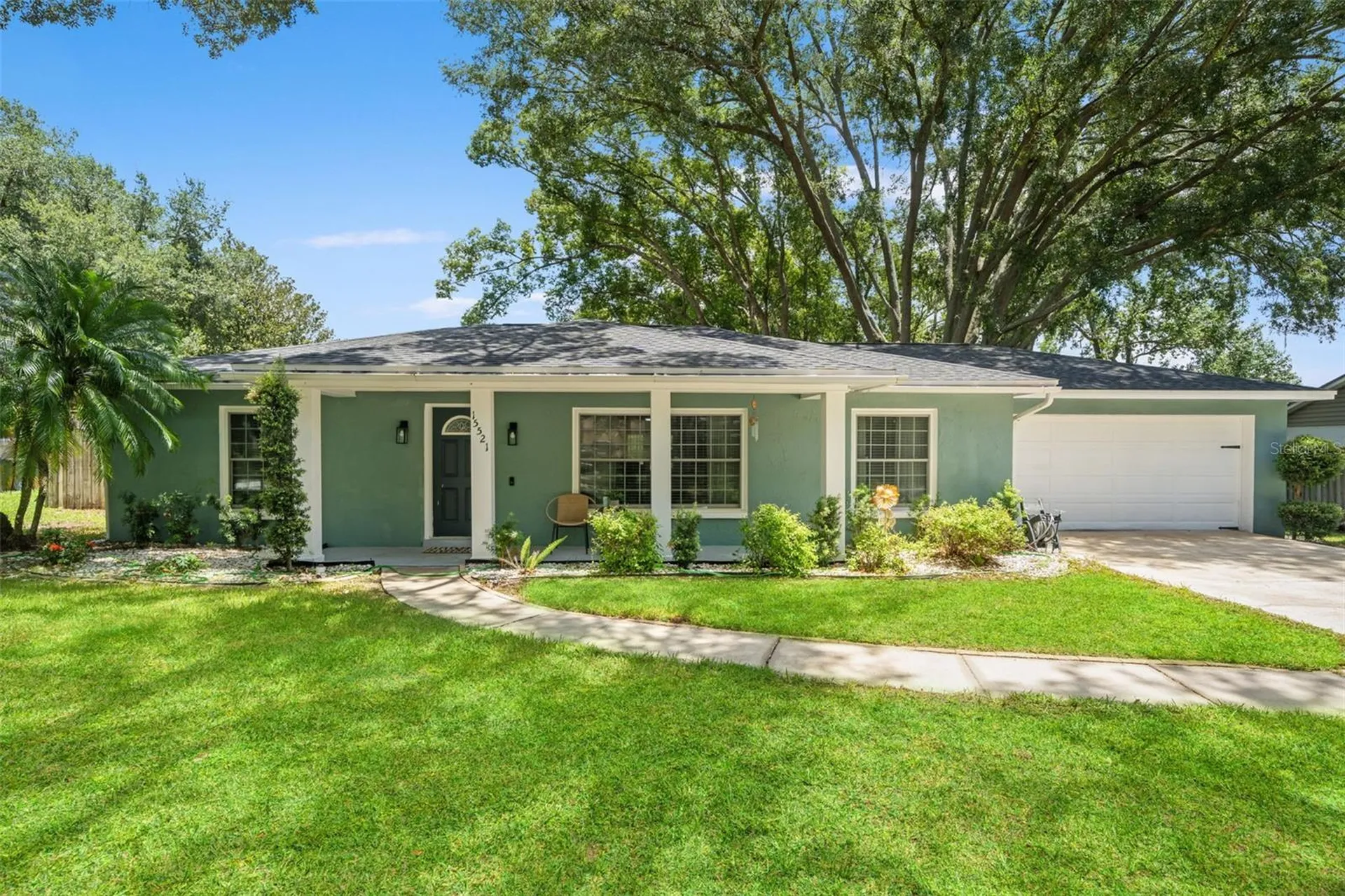 15521 Wetstone Drive Tampa FL 33613