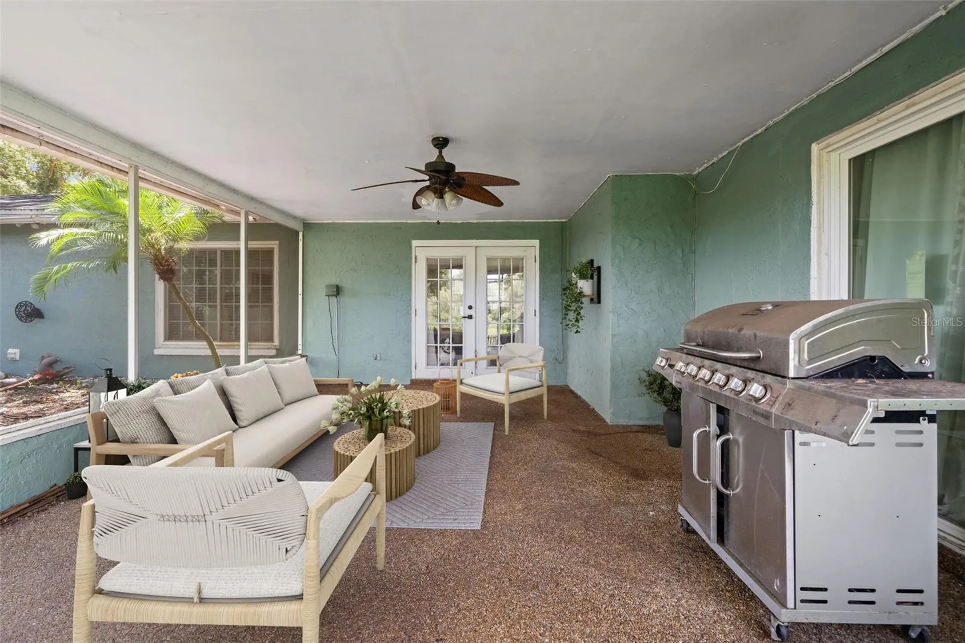 15521 Wetstone Drive Tampa FL 33613