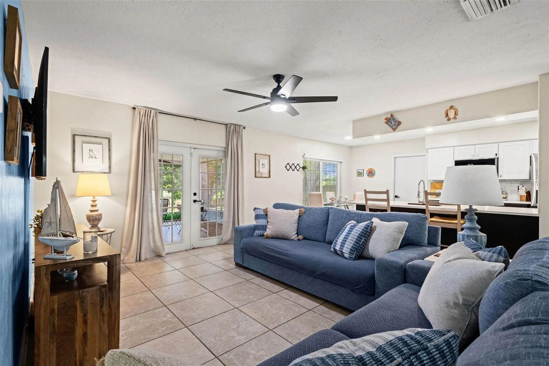 15521 Wetstone Drive Tampa FL 33613