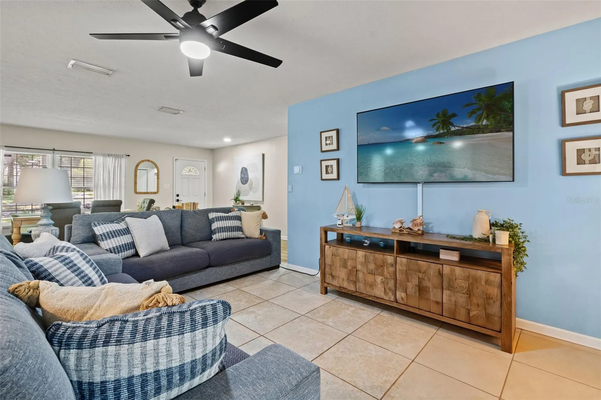 15521 Wetstone Drive Tampa FL 33613