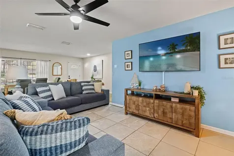 15521 Wetstone Drive Tampa FL 33613