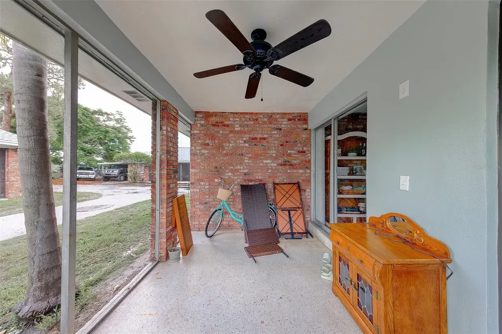 153 New York Avenue Dunedin FL 34698