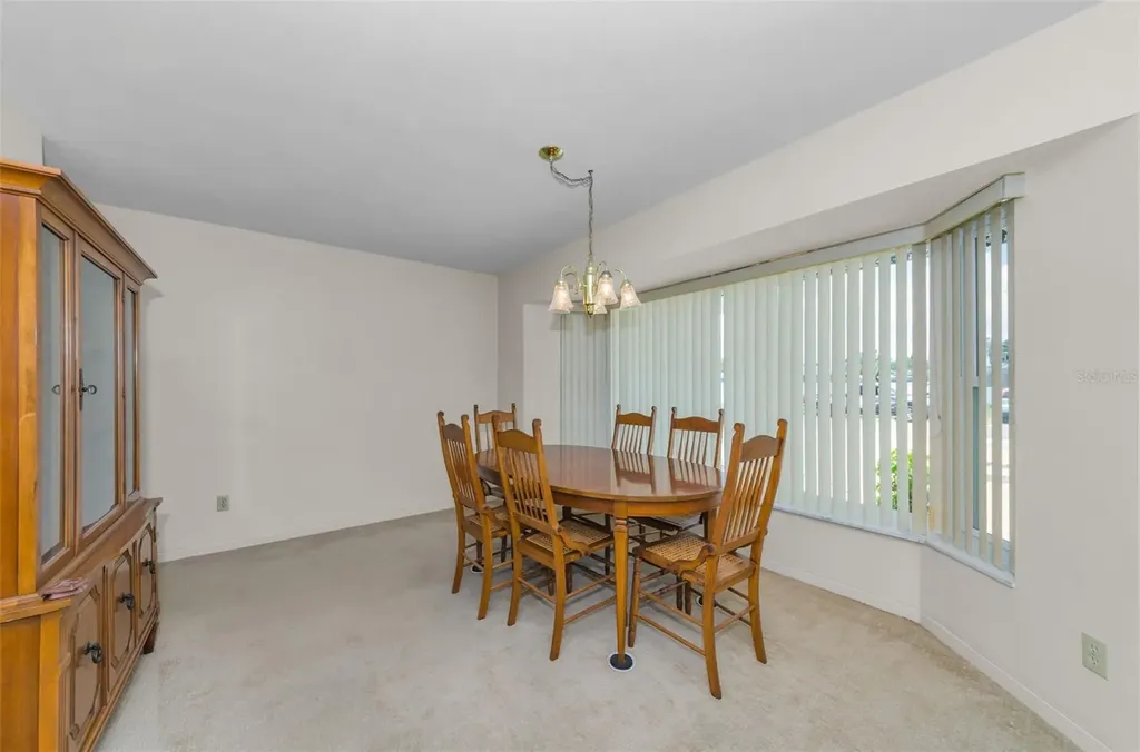 5992 32nd Avenue N St Petersburg FL 33710