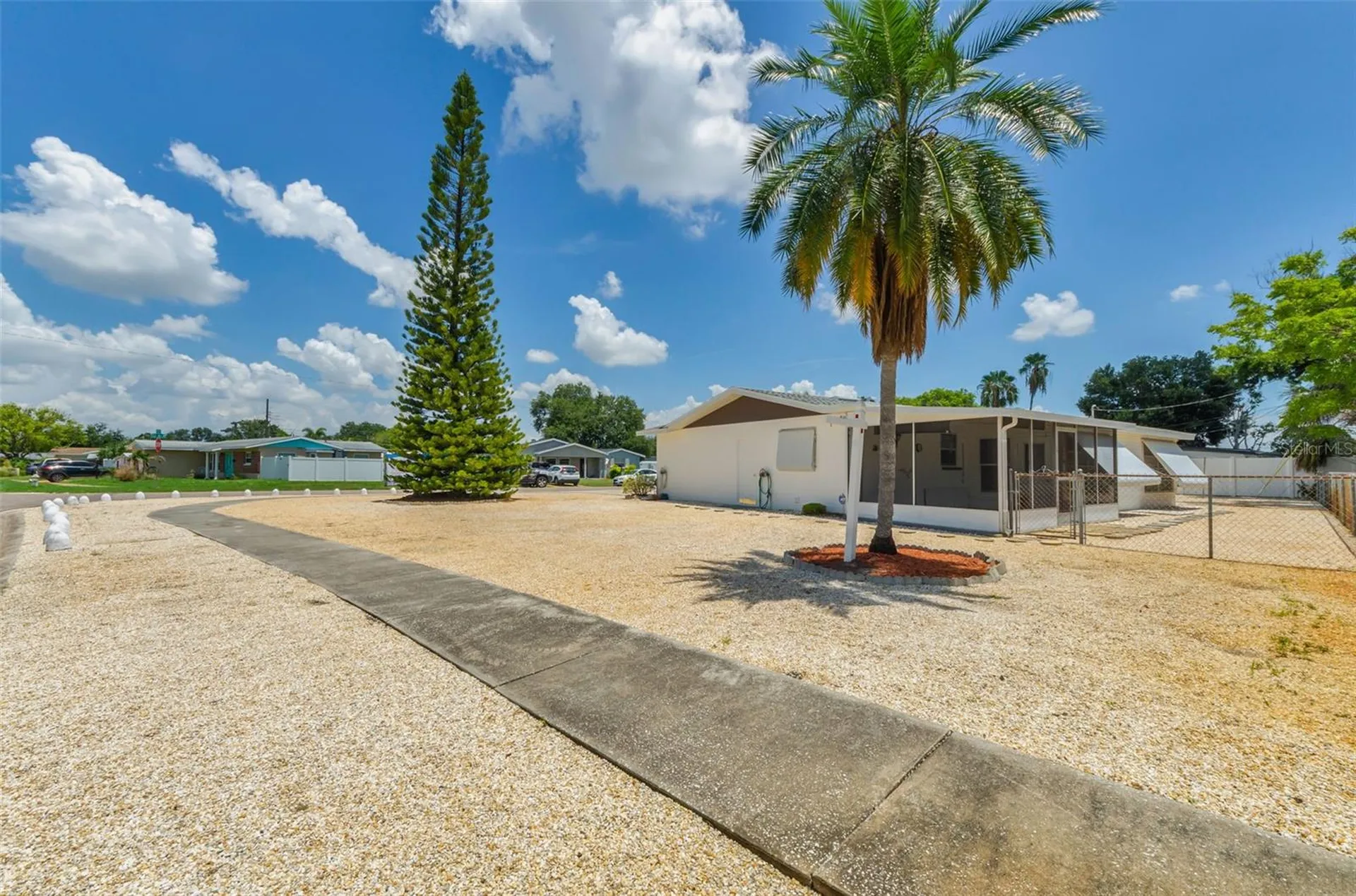 5992 32nd Avenue N St Petersburg FL 33710