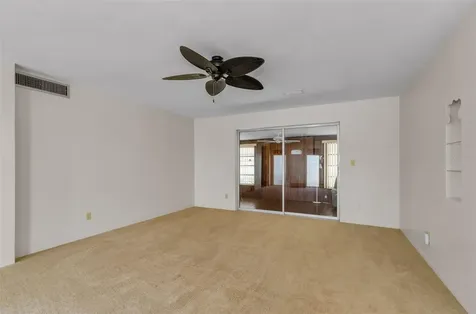 5992 32nd Avenue N St Petersburg FL 33710