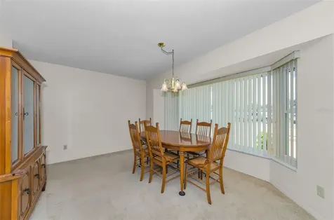 5992 32nd Avenue N St Petersburg FL 33710