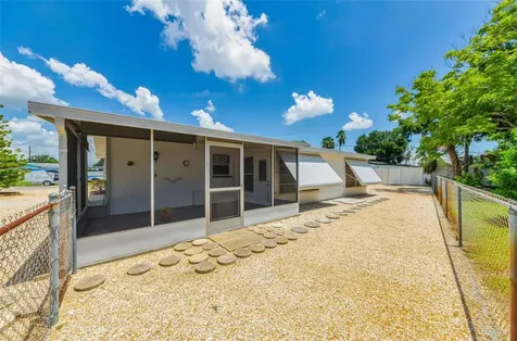 5992 32nd Avenue N St Petersburg FL 33710