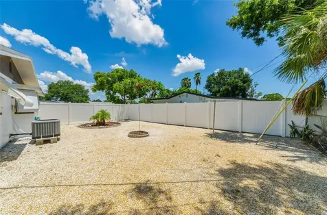 5992 32nd Avenue N St Petersburg FL 33710