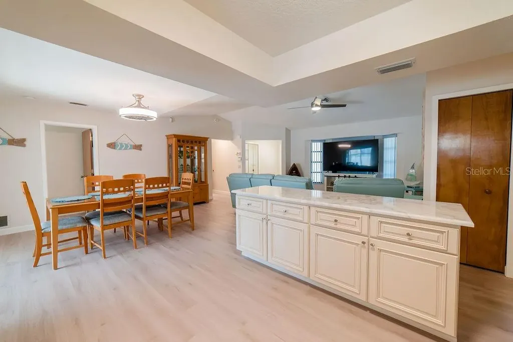 9273 Carnation Avenue Englewood FL 34224