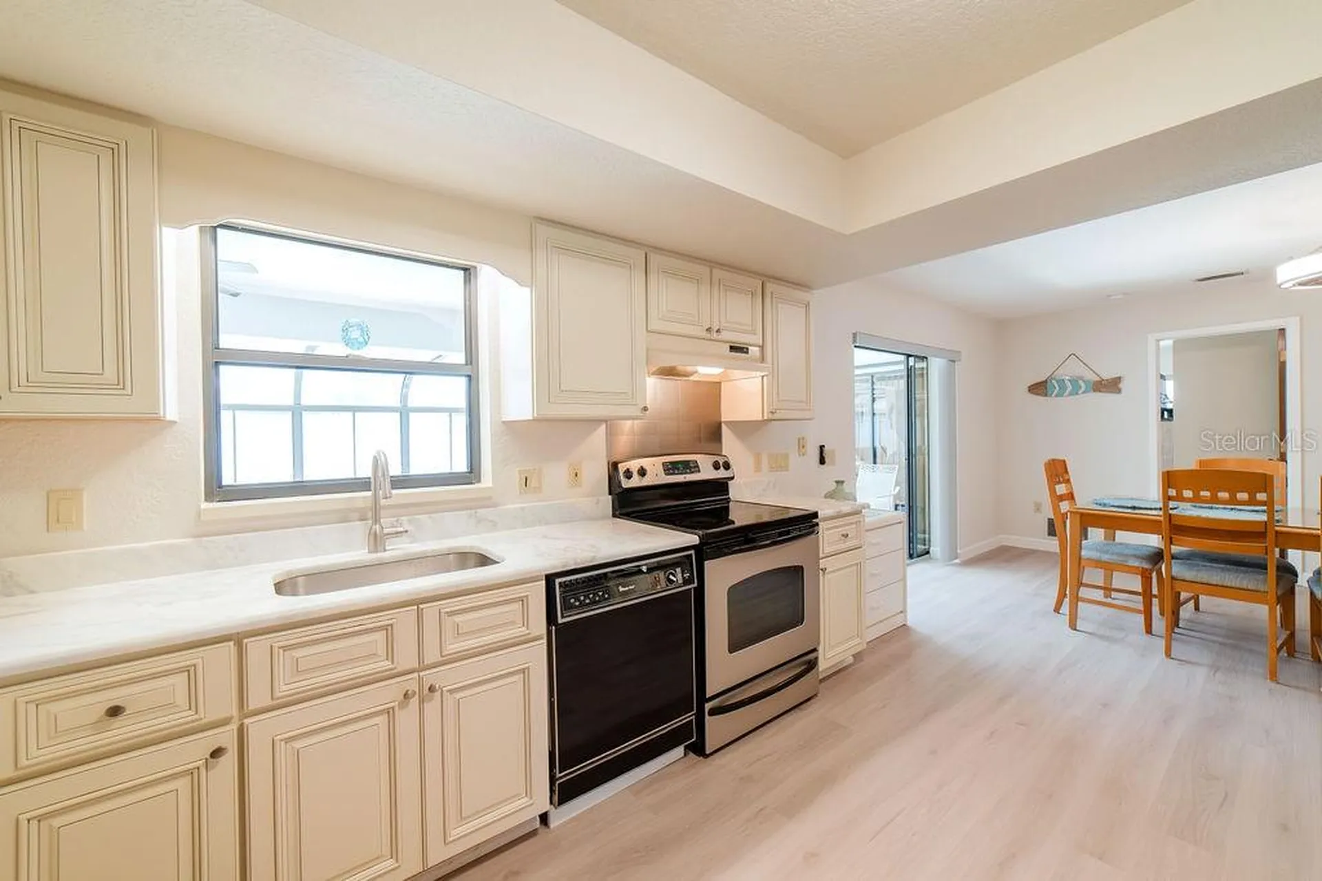 9273 Carnation Avenue Englewood FL 34224