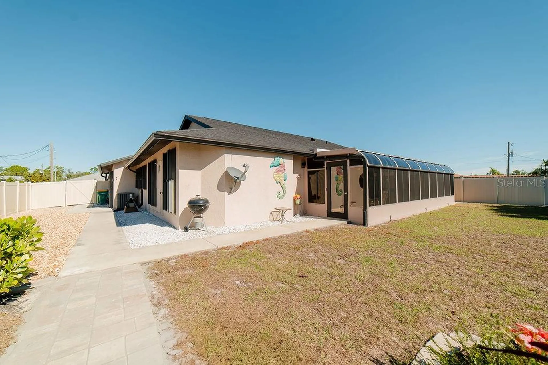 9273 Carnation Avenue Englewood FL 34224