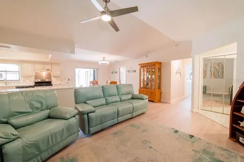 9273 Carnation Avenue Englewood FL 34224