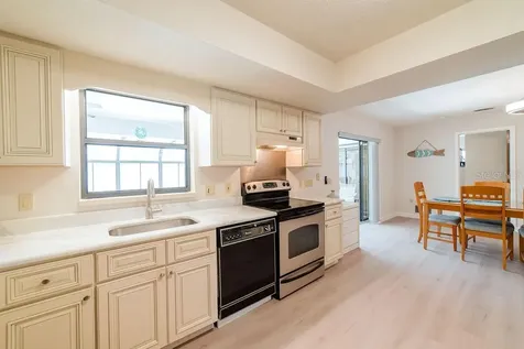 9273 Carnation Avenue Englewood FL 34224