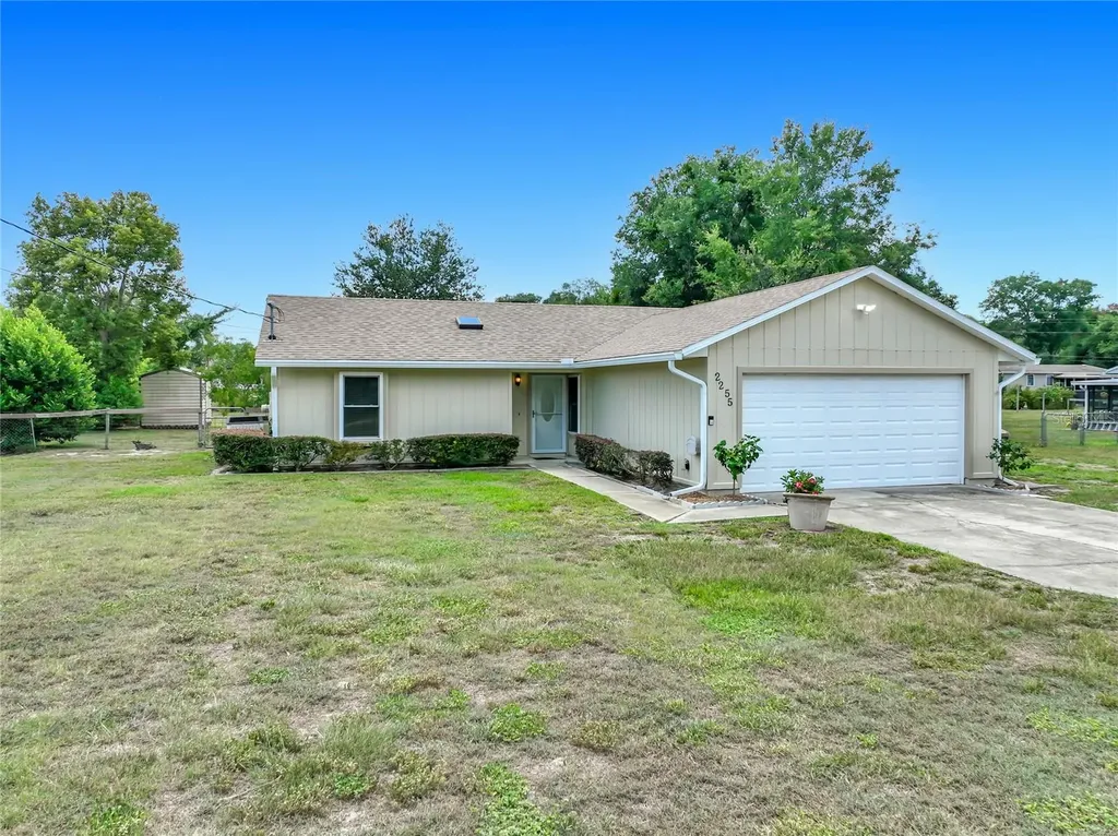 2255 Croat Street Mount Dora FL 32757