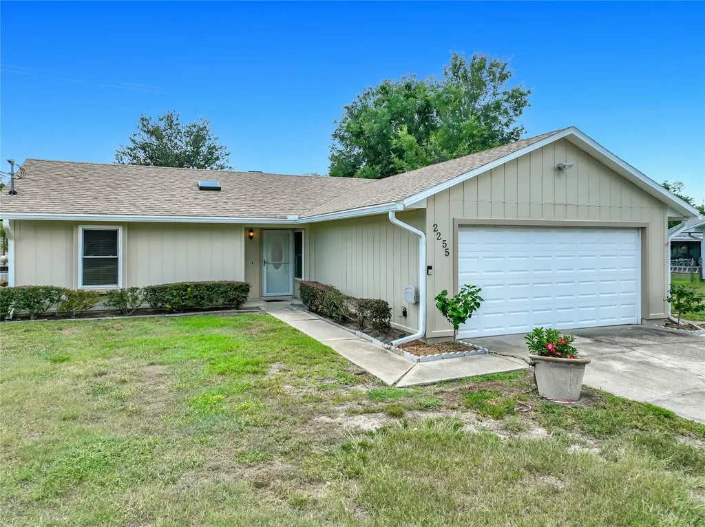 2255 Croat Street Mount Dora FL 32757