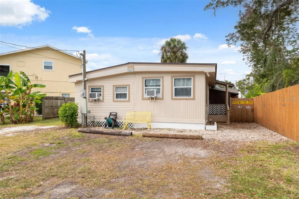 5527 Darlene Street Weeki Wachee FL 34607