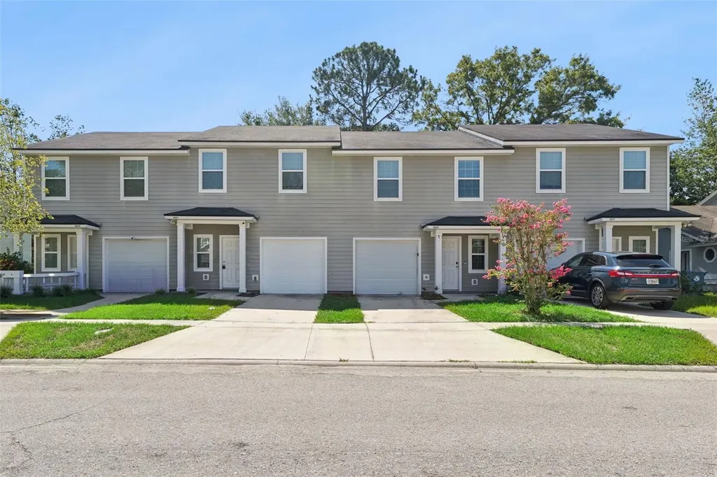 3551 Rain Forest Drive W Jacksonville FL 32277
