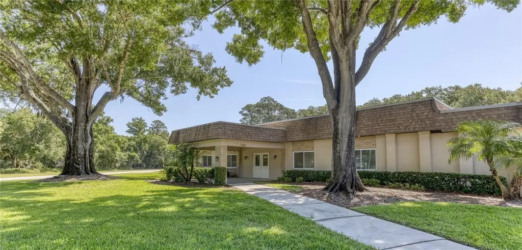 2132 Portside Passage Palm Harbor FL 34685