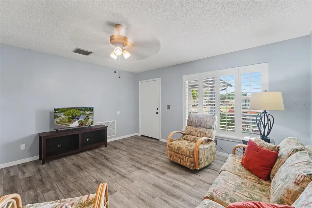 1496 Queen Anne Drive Palm Harbor FL 34684