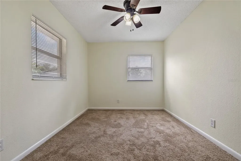 5225 Peach Avenue Seffner FL 33584