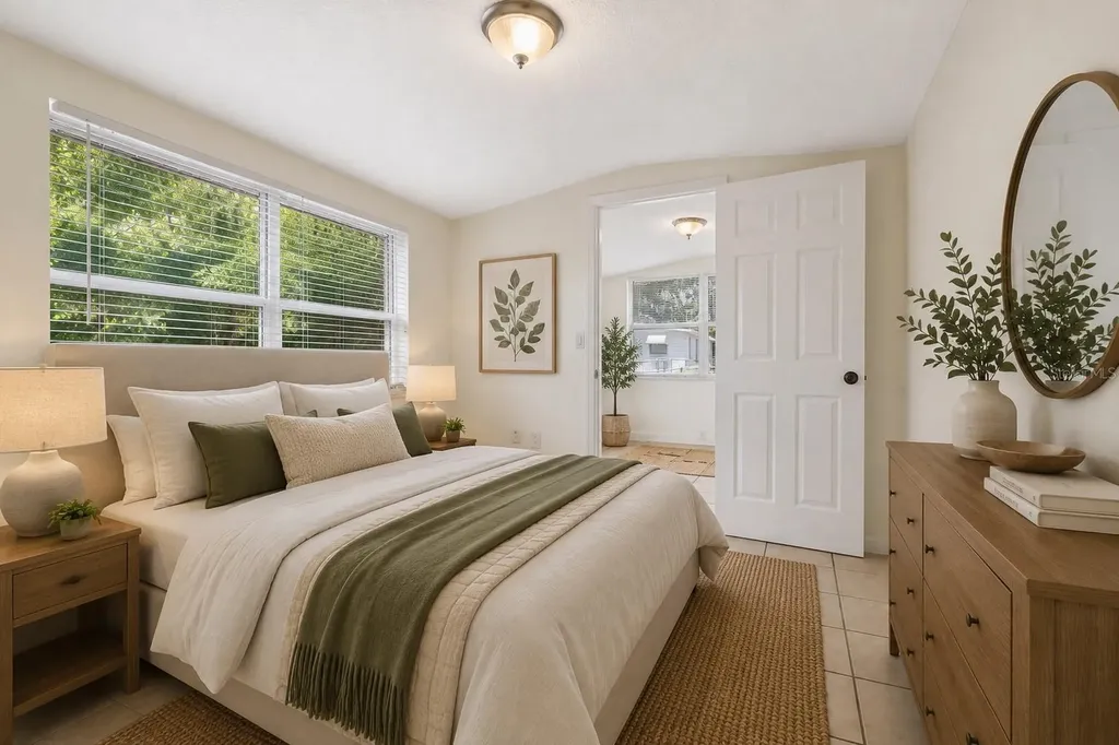 5225 Peach Avenue Seffner FL 33584