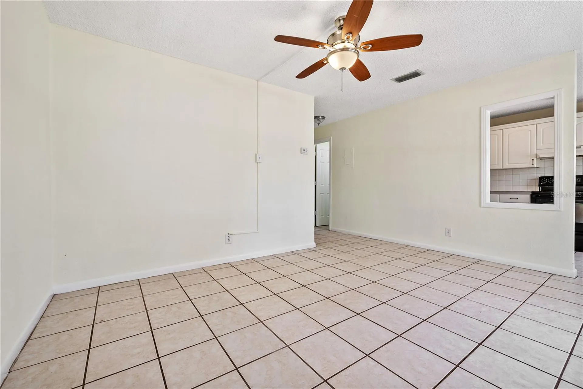 5225 Peach Avenue Seffner FL 33584